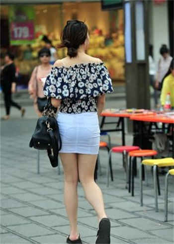瑜伽少女的婚房灌输