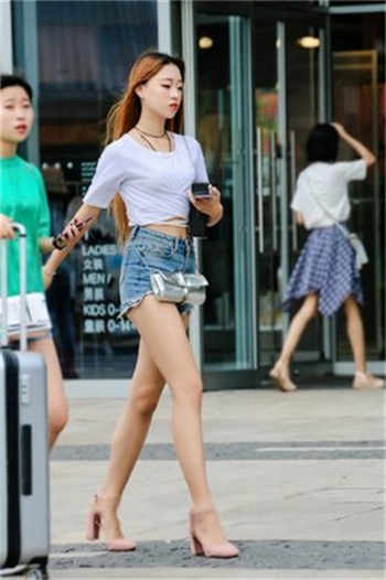 很黄的小说在线收听