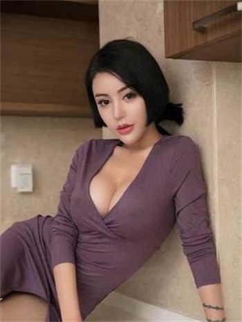 铃原爱蜜莉跟黑人哪部