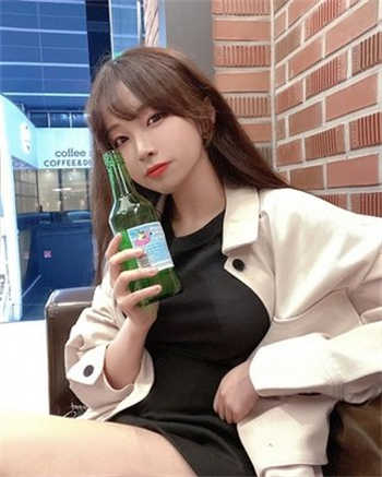 女子以身抵债视频