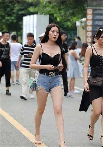 唐艺涵买手机事件