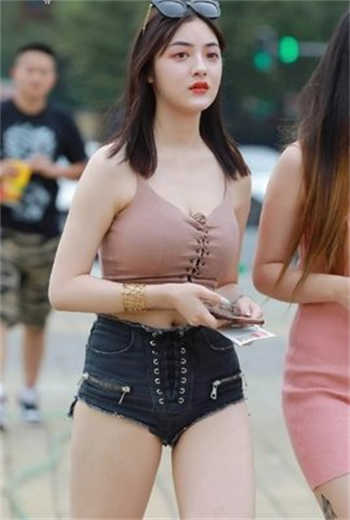 李柏翰导演