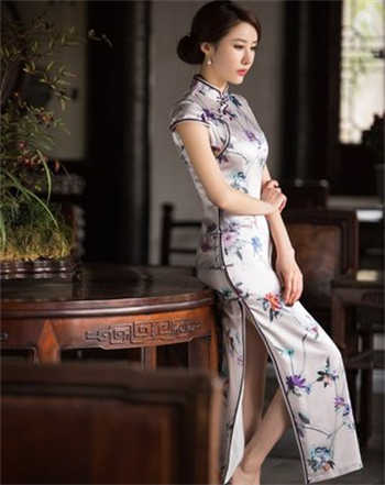 法海与白娘子洞房