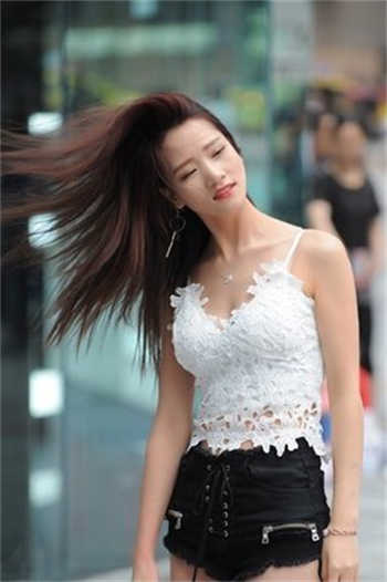 值夜班的女医师