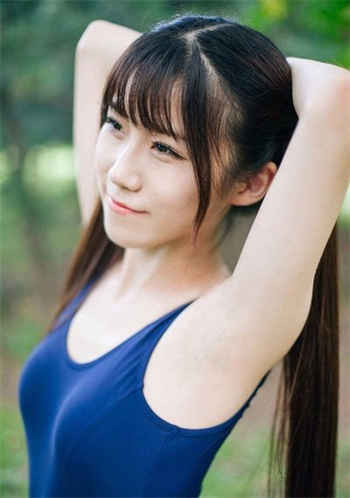 纲手和鸣人 邪恶高清