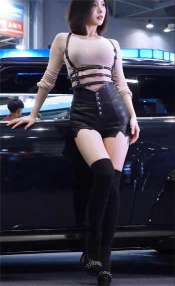 日本h彩色无遮挡