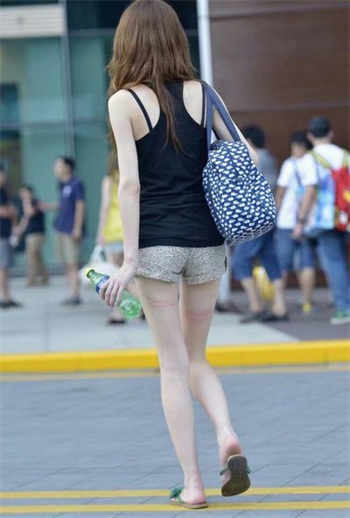 潇湘汐苑责打侍妾
