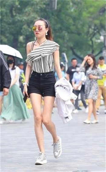 1500一晚的女的什么级别