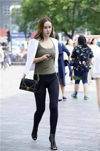 爱情公寓成年版