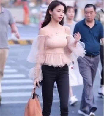 公寓口常开局坑死胡一