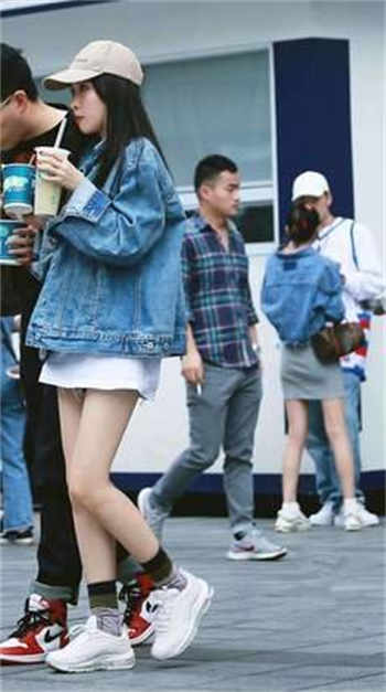 家长群成出轨重灾区